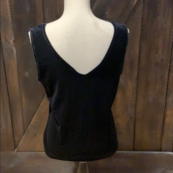 Velvety double v neck top - Picture 5 of 10